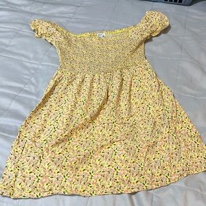 Girls dress size large